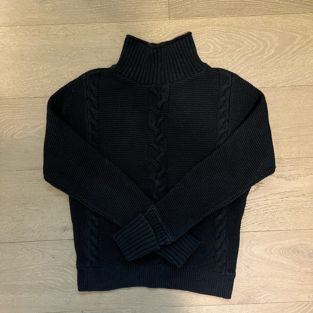 Gap cable knit turtleneck